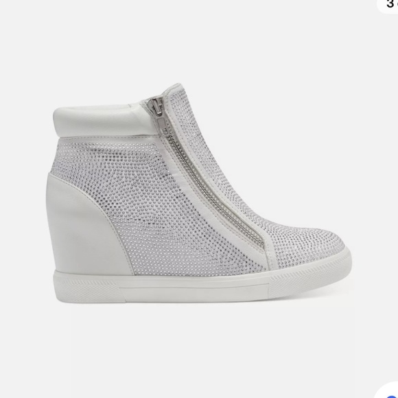 INC Womens White Embellished Cushioned Dollie Round Toe Sneakers Shoes size 7 - Picture 9 of 11